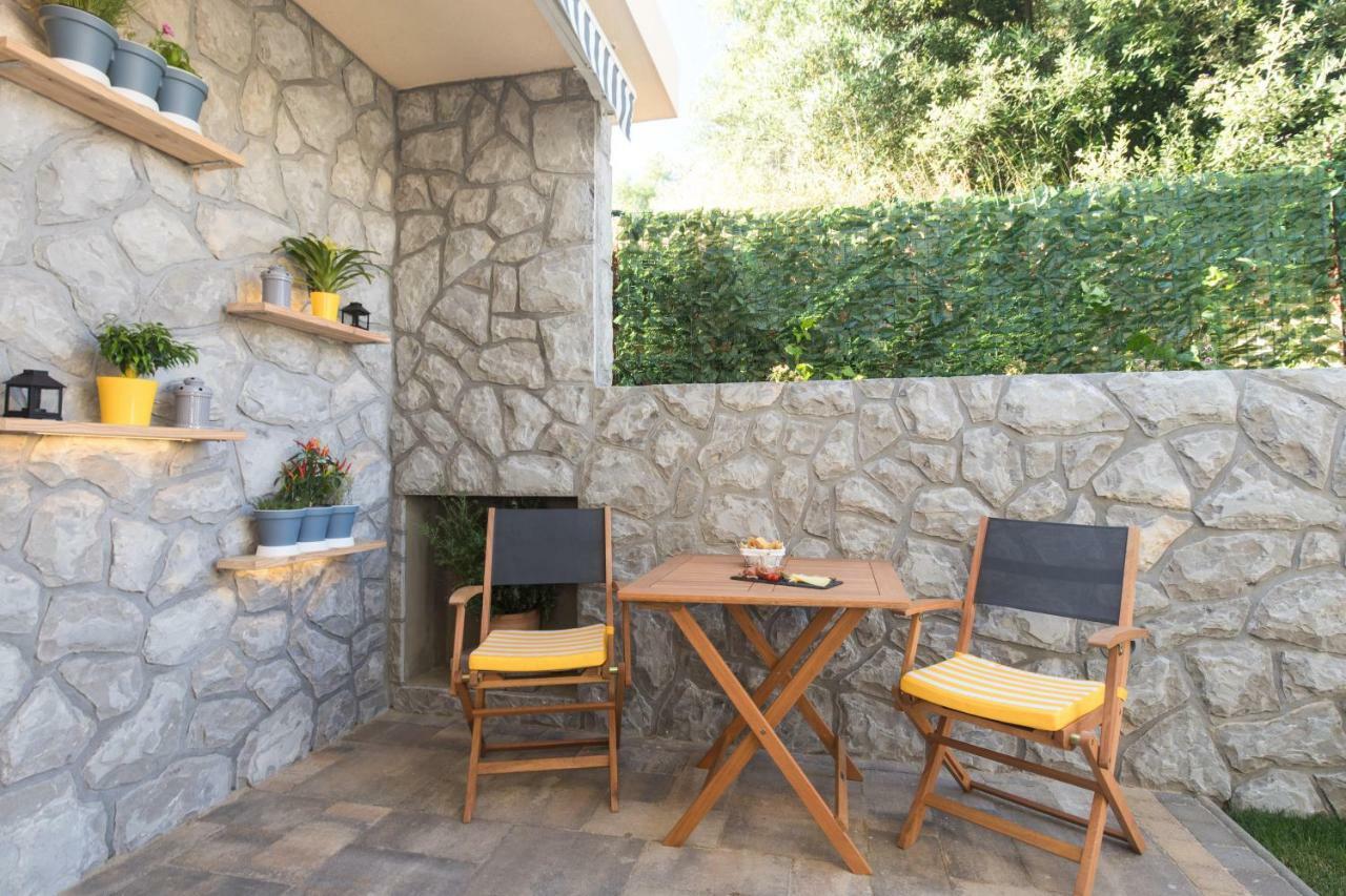 Studio Apartment Lucija Krk Town Esterno foto